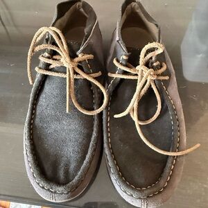 OluKai Women's Chukka Boots - Gray and Tan